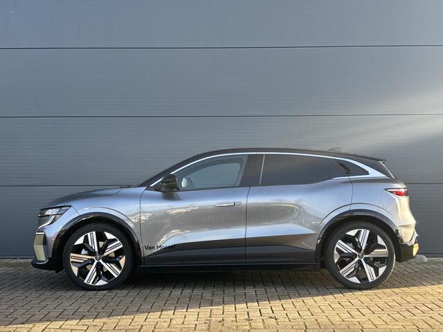 Renault MEGANE E-Tech EV60 220Pk Optimum Charge Iconic || Harman Kardon | Stoel & Stuurwielverwarming | 360 Graden Camera's | Dodehoek Detectie | Leder Interieur | 20'' Lichtmetalen Velgen | Climate Control | Navigatie