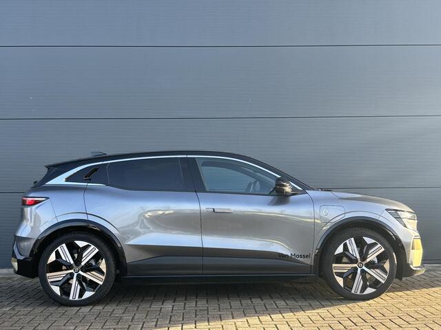 Renault MEGANE E-Tech EV60 220Pk Optimum Charge Iconic || Harman Kardon | Stoel & Stuurwielverwarming | 360 Graden Camera's | Dodehoek Detectie | Leder Interieur | 20'' Lichtmetalen Velgen | Climate Control | Navigatie