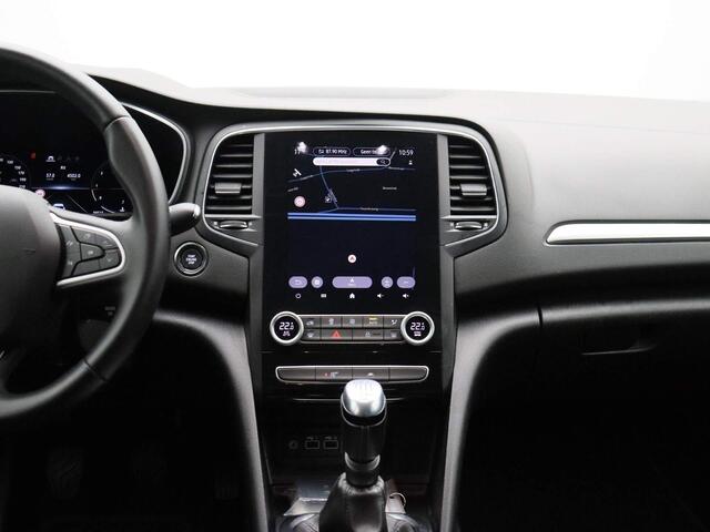 Renault MEGANE Estate 1.3 TCe 140 Techno | Apple & Android Carplay | Navigatie | Parkeersensoren Voor & Achter | Camera | Trekhaak | Climate Control | Cruise Control |