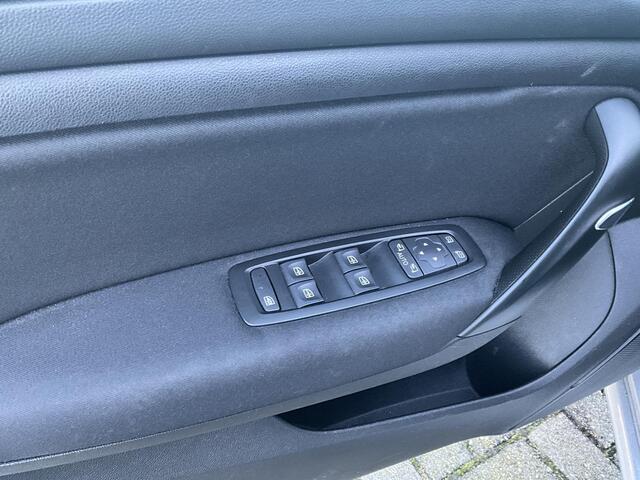 Renault MEGANE Estate 1.3 TCe Limited Stoelverwarming | Trekhaak