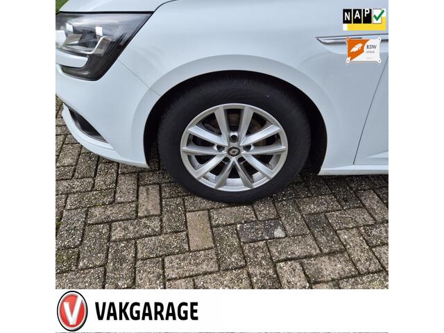 Renault MEGANE 1.2 TCe Bose