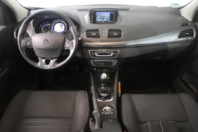 Renault MEGANE Estate 1.2 TCe Limited | Schuif kanteldak | Navigatie | Climatronic |