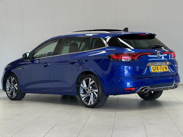 Renault MEGANE Estate 1.3 TCe R.S. Line/ 141pk!/ 18'' LMV/ Camera/ Panorama-Dak/ Apple + Android/ Stoelverw./ LED Koplampen/ Schaalstoelen/ Keyless/ DAB+/ Groot Navi/ Bluetooth/ Multi. Sportstuur/ PDC V+A/ Extra getint glas.