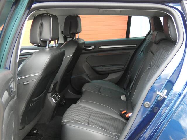 Renault MEGANE Estate 1.3 TCe Bose/ lage km/ compleet!
