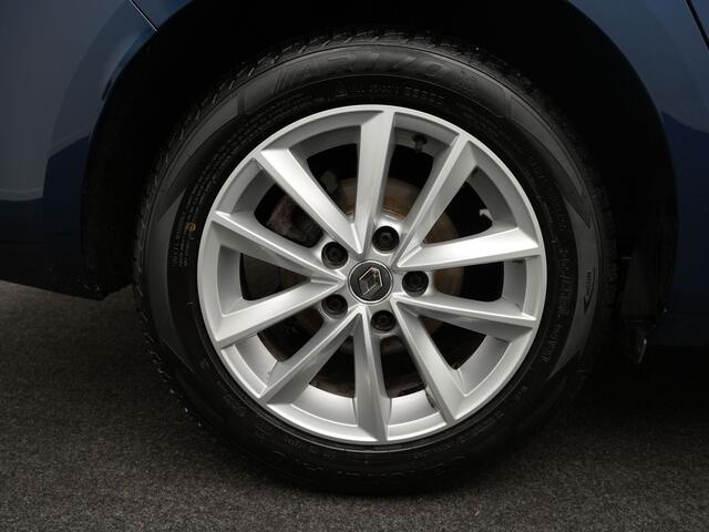 Renault MEGANE Estate 1.2 TCe Limited - Navigatie