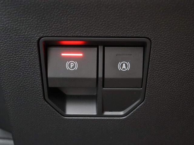 Renault MEGANE E-Tech Comfort Range Evolution 130pk 60 kWh | Stoel- en stuurwielverwarming | Parkeersensoren rondom |