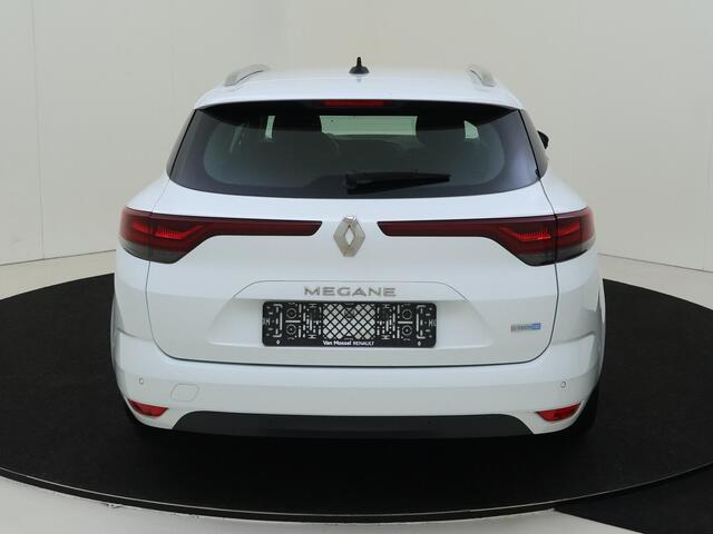 Renault MEGANE Estate E-Tech PHEV Business 160 PK Navigatie / Climate Control / Cruise Control / Parkeersensoren Voor en Achter / Keyless Entry / Apple Carplay & Android Auto