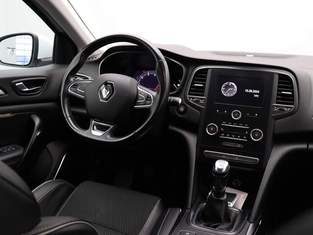 Renault MEGANE Estate TCe 140pk Bose | Climate control | Cruise control | Parkeersensoren voor + achter | Apple Carplay/Android auto |