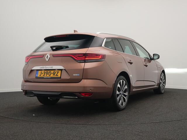 Renault MEGANE Estate 1.6 E-Tech Plug-In Hybrid 160 Business Edition One - Panoramadak - Automaat - Bose Audio - Achteruitrijcamera