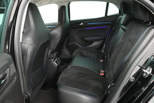 Renault MEGANE 1.6 TCe GT | Adaptive cruise | Stoelverwarming | Head-Up | Camera | Alcantara | Full LED | Sportstoelen | Park Assist