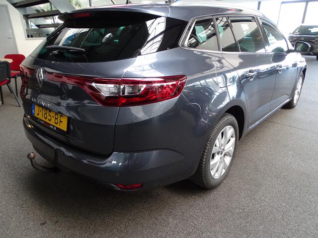 Renault MEGANE Estate 1.3 TCe Limited 141PK, 1700Kg trekgew.