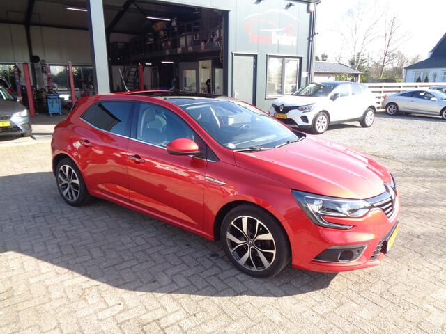 Renault MEGANE 1.3 TCe Bose carplay, ECC, PDC V+A, Camera, Panorama dak, LM velgen, Keyless