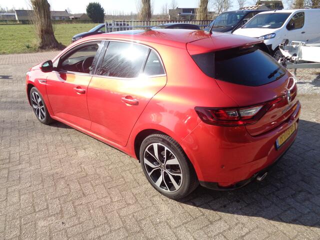 Renault MEGANE 1.3 TCe Bose carplay, ECC, PDC V+A, Camera, Panorama dak, LM velgen, Keyless