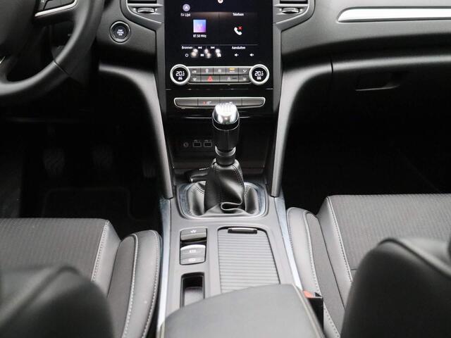Renault MEGANE Estate 1.3 TCe Techno 140pk | Navigatie | Trekhaak | Achteruitrijcamera | Apple CarPlay & Android Auto | Half-Leder | Parkeersensoren Voor & Achter