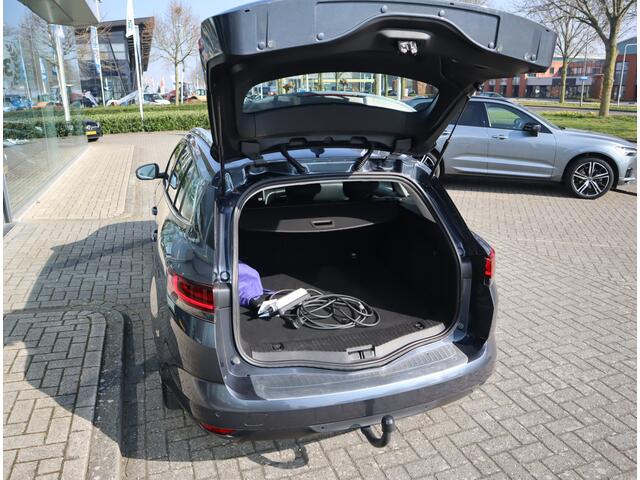 Renault MEGANE Estate 1.6 E-Tech Plug-In Hybrid 160 Business Zen