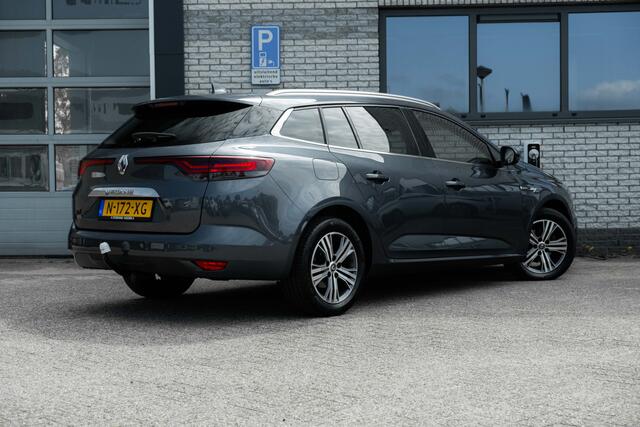 Renault MEGANE Estate 1.3 TCe 140 PK Intens | trekhaak | head up display | ECC | navigatie | camera achter | incl. Bovag rijklaarpakket met 12 maanden garantie