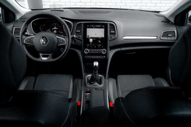 Renault MEGANE Estate 1.3 TCe 140 PK Intens | trekhaak | head up display | ECC | navigatie | camera achter | incl. Bovag rijklaarpakket met 12 maanden garantie
