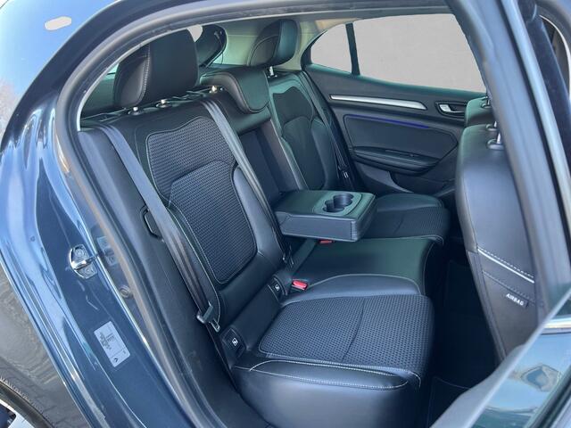 Renault MEGANE 1.2 TCe Bose STOEL VERW. / CRUISE / GROOT NAVI / PDC ACHTER
