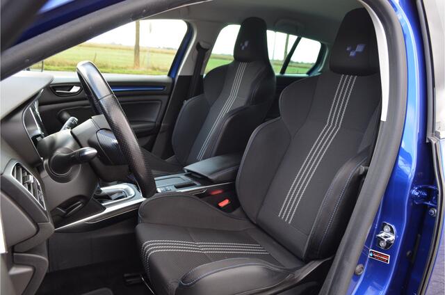 Renault MEGANE Estate 1.3 TCe GT-Line Carplay | Kuipstoelen | BOSE | LED koplampen | Automaat | Dodehoeksensor | Adaptive Cruise | Ambient light
