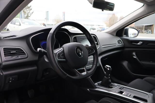 Renault MEGANE Estate 1.3 TCe Limited Keyless | Carplay | Trekhaak | Cruise | Navi | Sensoren Achter | NAP