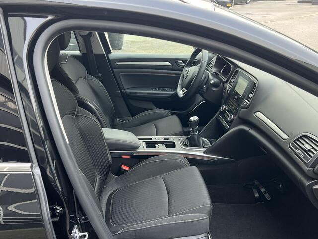 Renault MEGANE Estate 1.3 TCe Limited Camera/autom.inparkeerhulp/blindspot