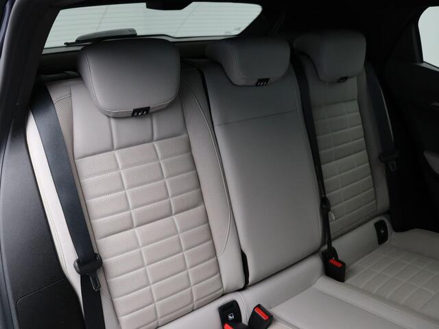 Renault MEGANE E-Tech EV60 Optimum Charge Iconic | Harman Kardon | Stoel & Stuurverwarming | Massage stoel |