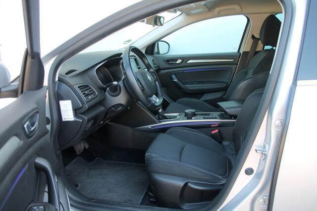 Renault MEGANE Estate 1.2 TCE Limited - 131 pk **Navi / Camera / Keyless entry