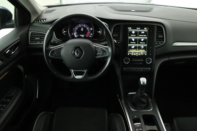 Renault MEGANE 1.3 TCe Bose | Carplay | Camera | Half leder | Navigatie | Keyless | Dodehoek detectie | Park Assist | Climate control