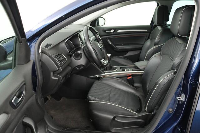 Renault MEGANE 1.3 TCe Bose | Carplay | Camera | Half leder | Navigatie | Keyless | Dodehoek detectie | Park Assist | Climate control