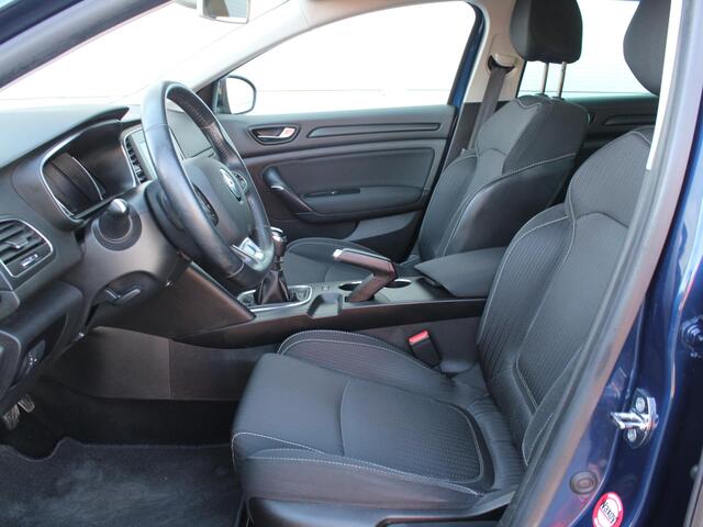 Renault MEGANE Estate 1.2 TCe Limited / Trekhaak (1700 KG) / Navigatie + Apple Carplay/Android Auto / Cruise Control / Climate Control / Keyless Entry & Start /