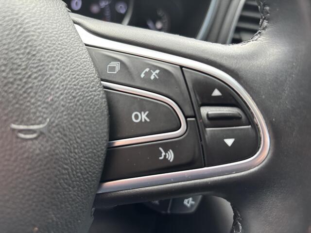 Renault MEGANE Estate 1.3 TCe Bose AUTOMAAT / SCHUIFDAK / CLIMATE CONTROL / 8,7INCH NAVI INCL. APPLE & ANDROIDCARPLAY / AUT. PARKEERASSSISTENT / BOSE AUDIO