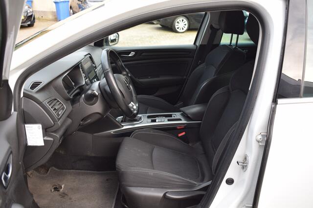 Renault MEGANE Estate 1.3 TCe Limited//Navi//Trekhaak!!
