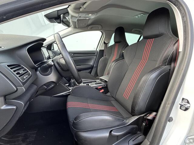 Renault MEGANE Estate 1.3 R.S. Line 140pk / 1700kg Trekgewicht / Dealer onderhouden / Camera / Navigatie / Climate Control /