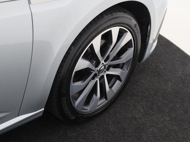 Renault MEGANE Estate TCe 140 Techno | Navigatie | Climate control | Achteruitrijcamera