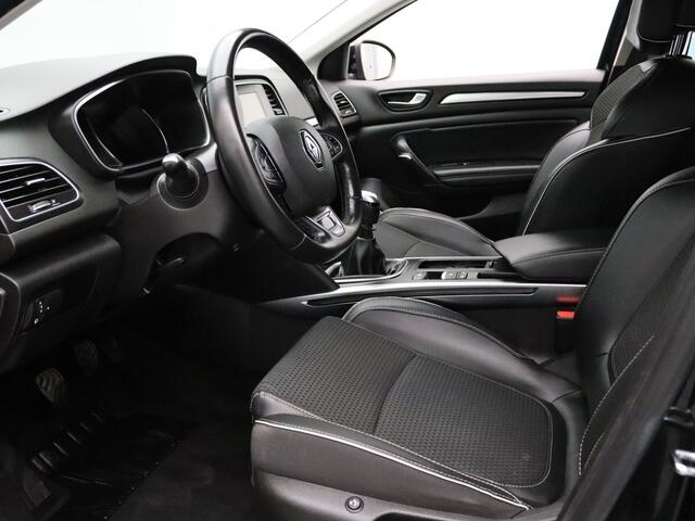 Renault MEGANE TCe 115pk Bose BOSE | Camera | Cruise | Navi | Parksens. v+a | Stoelverw. | Trekhaak