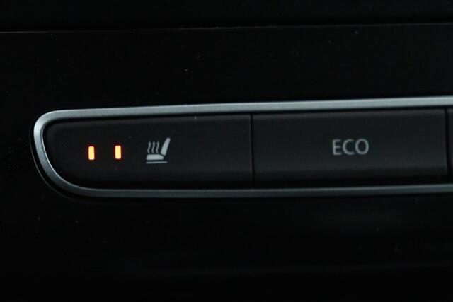 Renault MEGANE 1.2 TCe GT Line | Automaat | Stoelverwarming | Trekhaak | Full LED | Navigatie | Sportstoelen | Keyless | PDC | Climate control