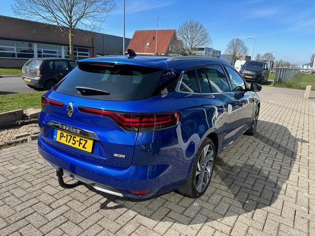 Renault MEGANE Estate 1.6 E-Tech Plug-In Hybrid 160 R.S. Line Metallic