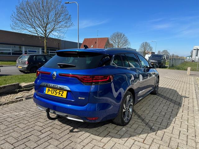 Renault MEGANE Estate 1.6 E-Tech Plug-In Hybrid 160 R.S. Line Metallic