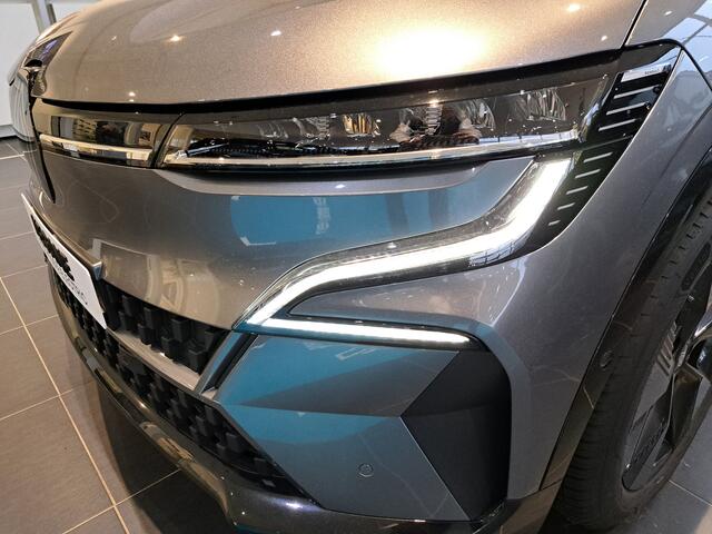 Renault MEGANE E-Tech Comfort Range Evolution 60 kWh | Apple Carplay & Android auto | All Seasonbanden | Warmtepomp | ACTIEPRIJS + uit vooraad leverbaar!! |