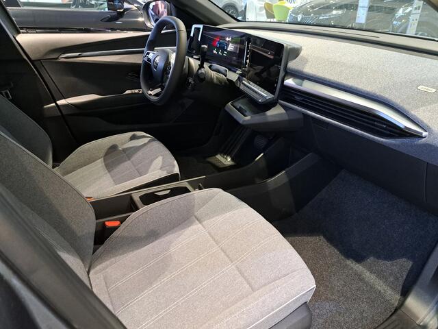Renault MEGANE E-Tech Comfort Range Evolution 60 kWh | Apple Carplay & Android auto | All Seasonbanden | Warmtepomp | ACTIEPRIJS + uit vooraad leverbaar!! |