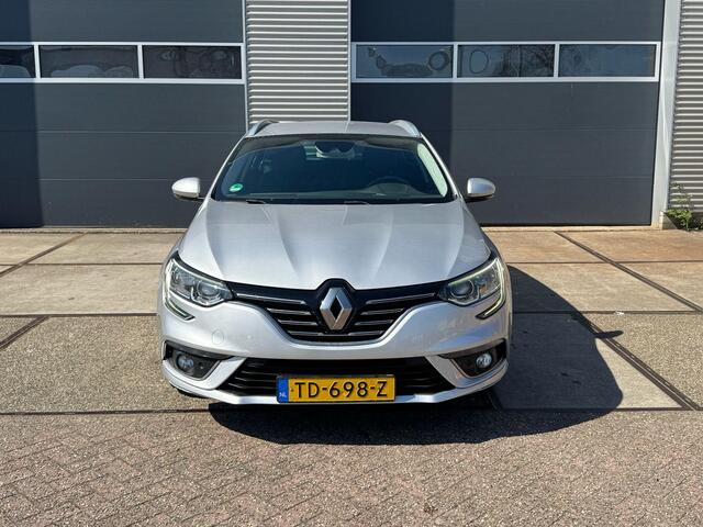 Renault MEGANE Estate 1.5 dCi Bose netto ¤ 8.445,-