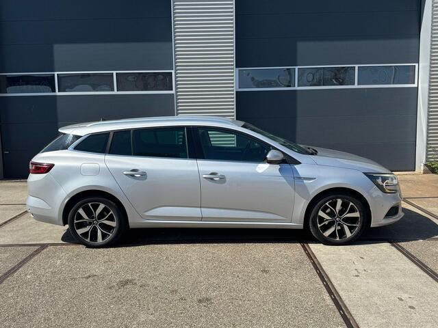 Renault MEGANE Estate 1.5 dCi Bose netto ¤ 8.445,-