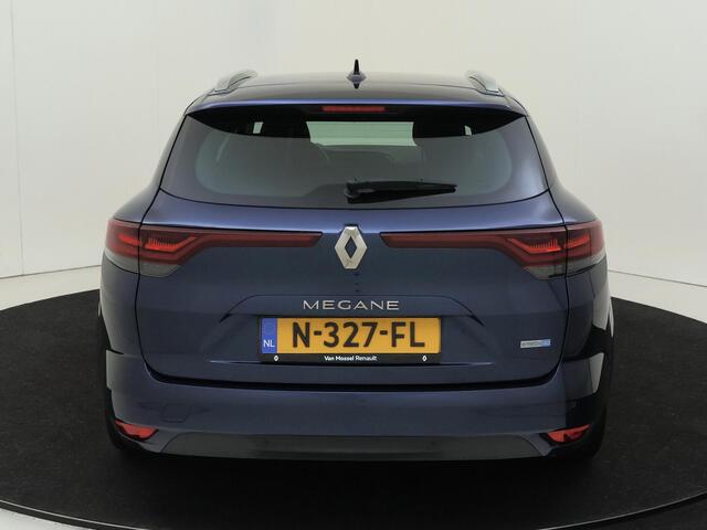 Renault MEGANE Estate 1.6 E-Tech Plug-In Hybrid 160 Business Zen