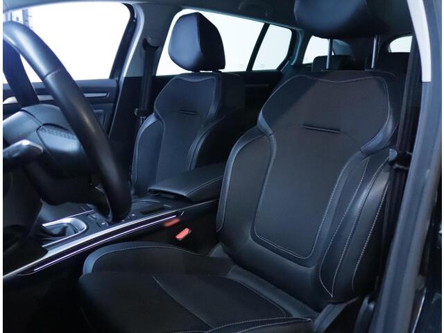 Renault MEGANE Estate 1.3 TCe Intens Clima/Navi/Trekhaak