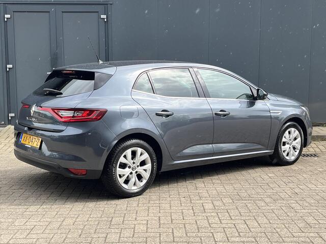 Renault MEGANE 1.3 TCe Limited / Apple Carplay & Android Auto / Navigatie groot scherm / Keyless Entry & Start / Cruise Control / Climate Control / Parkeersensoren achter / Bluetooth