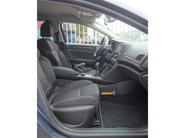 Renault MEGANE Estate 1.2 TCe Limited