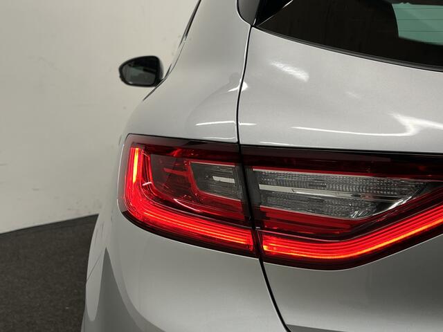 Renault MEGANE 1.2 TCe Bose | NAVIGATIE | BOSE AUDIO | TREKHAAK | CAMERA | PARKEER SENSOREN |