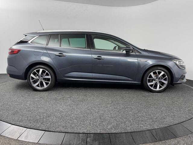 Renault MEGANE Estate 1.5 dCi Bose | Navigatie | Bose Audio | Parkeersensoren | Key-less | Climate Control | DAB | Cruise Control | Lichtmetaal |