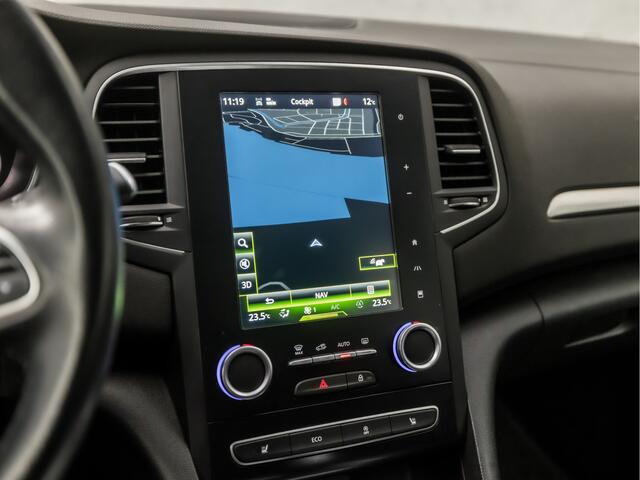 Renault MEGANE Estate 1.2 TCe Bose Automaat (APPLE CARPLAY, GROOT NAVI, DIGITAL COCKPIT, LEDER, STOELVERWARMING, SPORTSTOELEN, BOSE AUDIO, TREKHAAK, KEYLESS, NIEUWE APK, NIEUWSTAAT)
