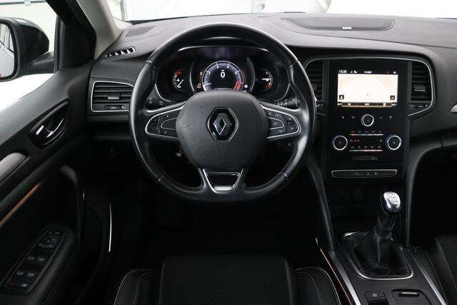 Renault MEGANE 1.2 TCe Bose | Trekhaak | Navigatie | Camera | Half leder | Keyless | Dodehoek detectie | Massage | Cruise control | Climate control